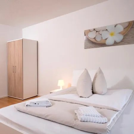 Am Brandenburger Tor Apartment *