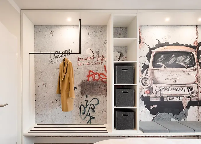 Am Brandenburger Tor *