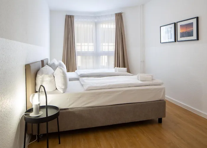 أم براندنبورغر تور برلين