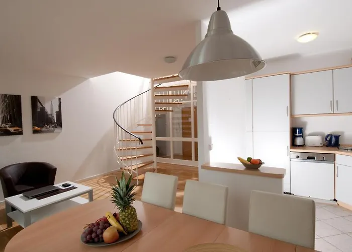 アム ブランデングルガー トール *