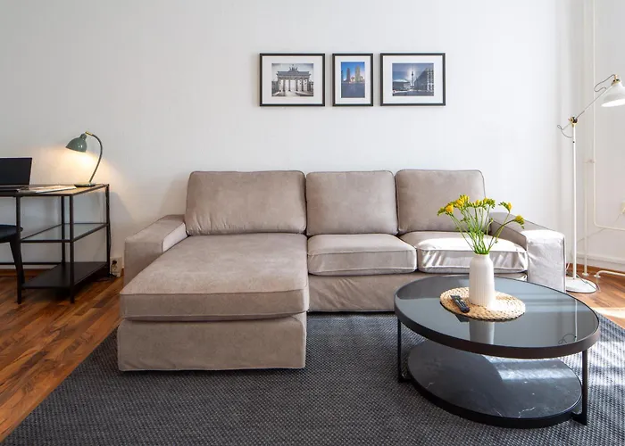 Am Brandenburger Tor * Berlin