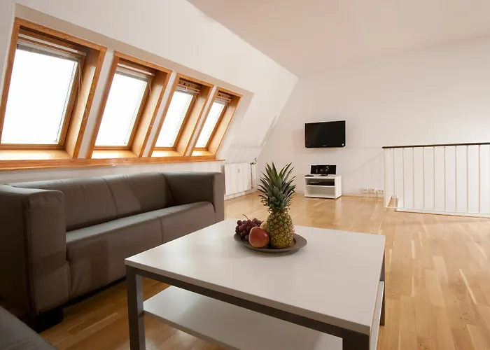 アパート アム ブランデングルガー トール *